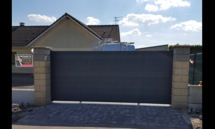 Portail coulissant ALU Gris Anthracite